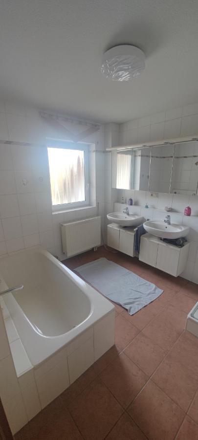 Ferienwohnung Zwischen Rhein Und Schwarzwald Bischweier Ngoại thất bức ảnh